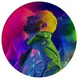 Animated circular portrait of Mabel Matiz looking upward, lit in pink, violet and green.